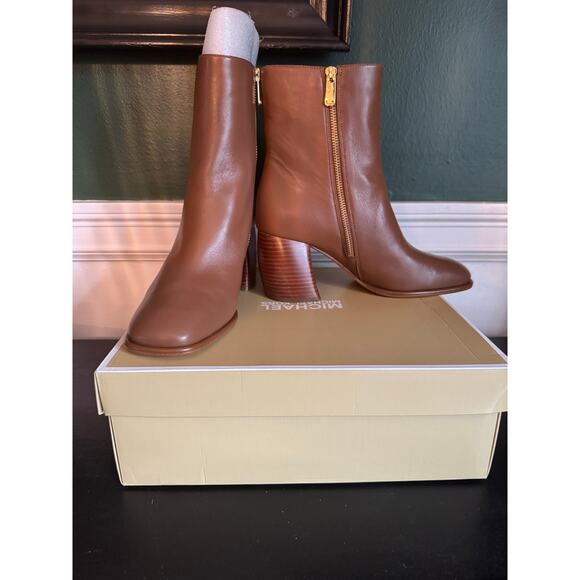 Michael Kors Maude Bootie Boots Size 9 NIB - Picture 5 of 5